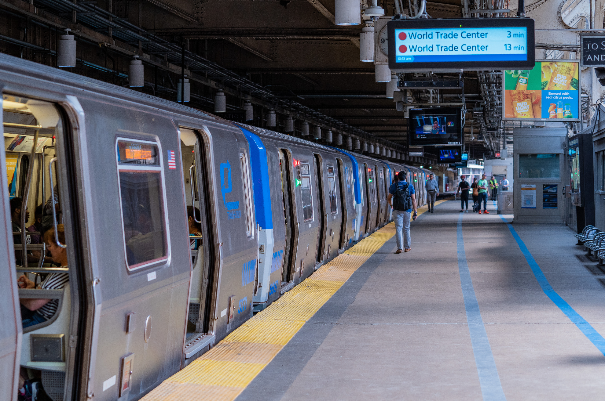 Incremento en la tarifa del tren PATH PATH: Newark Station